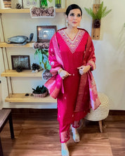 Mahnoor Pink Dola Silk Kurta Set - Param Iqbal