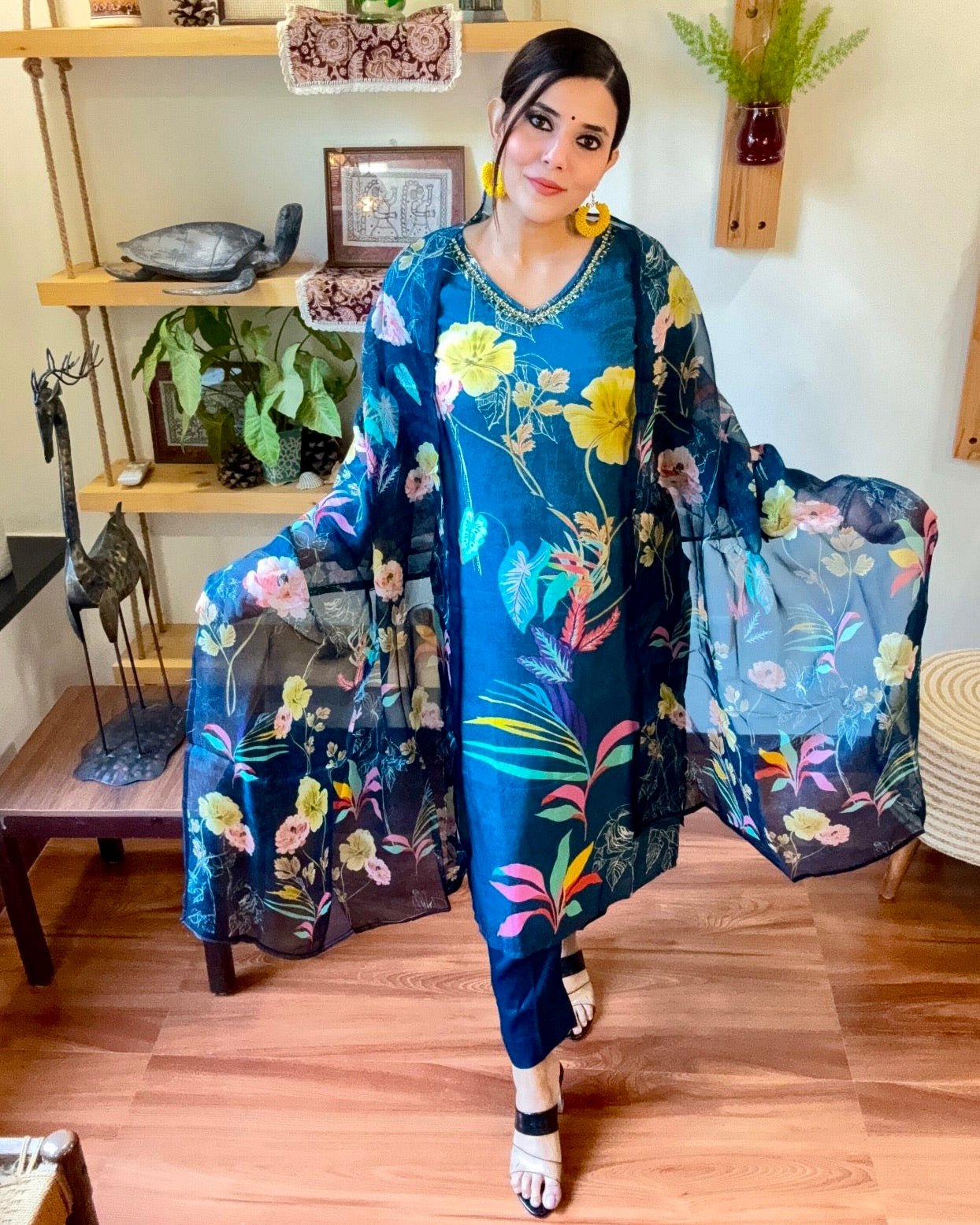 Qamara Cobalt Blue Muslin Kurta Set - Param Iqbal