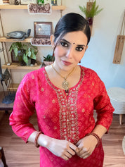 Saira Pink Muslin Suit | Param Iqbal 