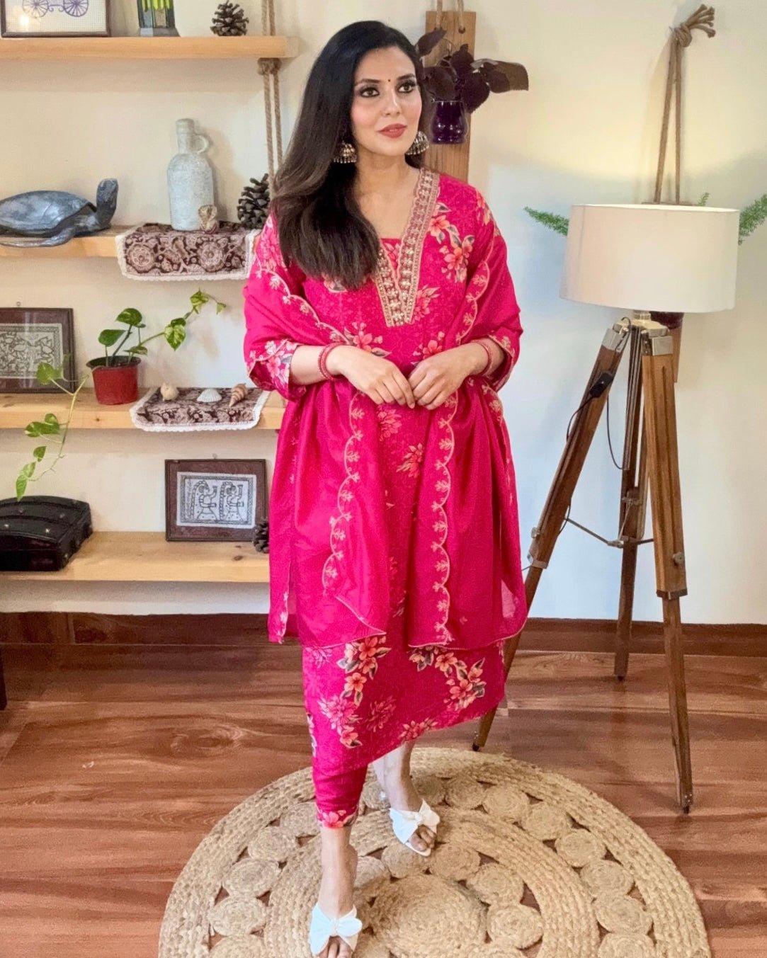 Alizeh Pink Muslin Kurta Set - Param Iqbal