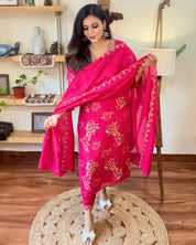 Alizeh Pink Muslin Kurta Set - Param Iqbal