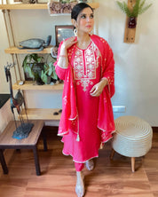 Fiza Pink Russian Silk Kurta Set - Param Iqbal