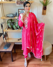 Fiza Pink Russian Silk Kurta Set - Param Iqbal