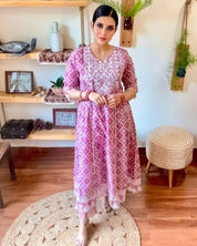 Gauhar Pink Cotton Kurta Set - Param Iqbal