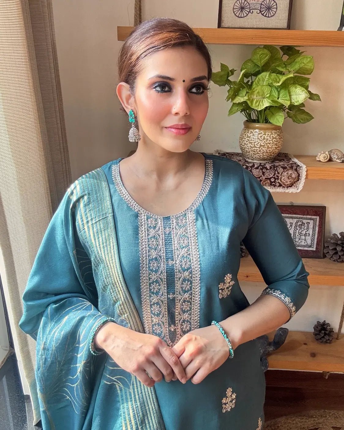 Naaira Teal Blue Silk Kurta Set - Param Iqbal