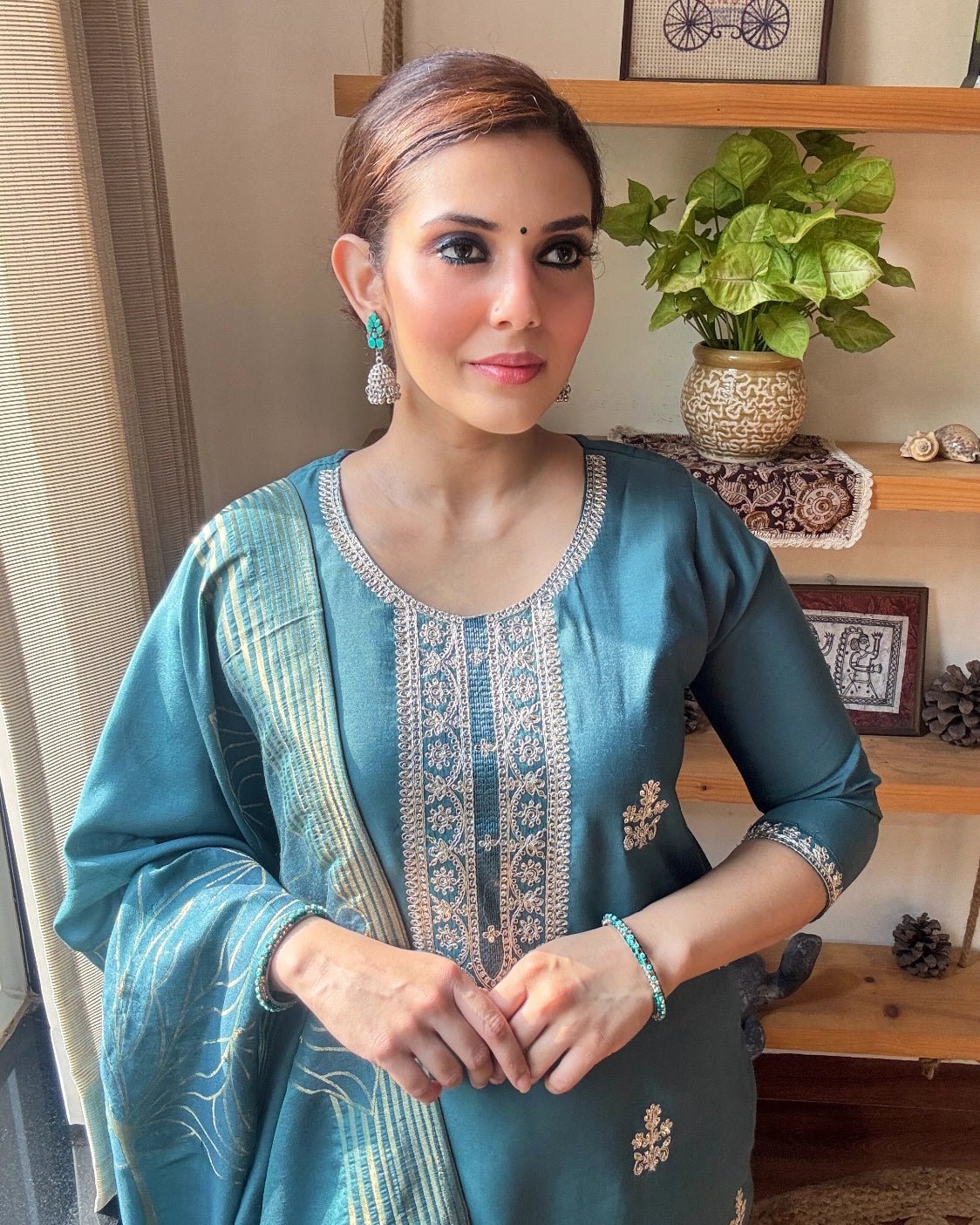 Naaira Teal Blue Silk Kurta Set - Param Iqbal