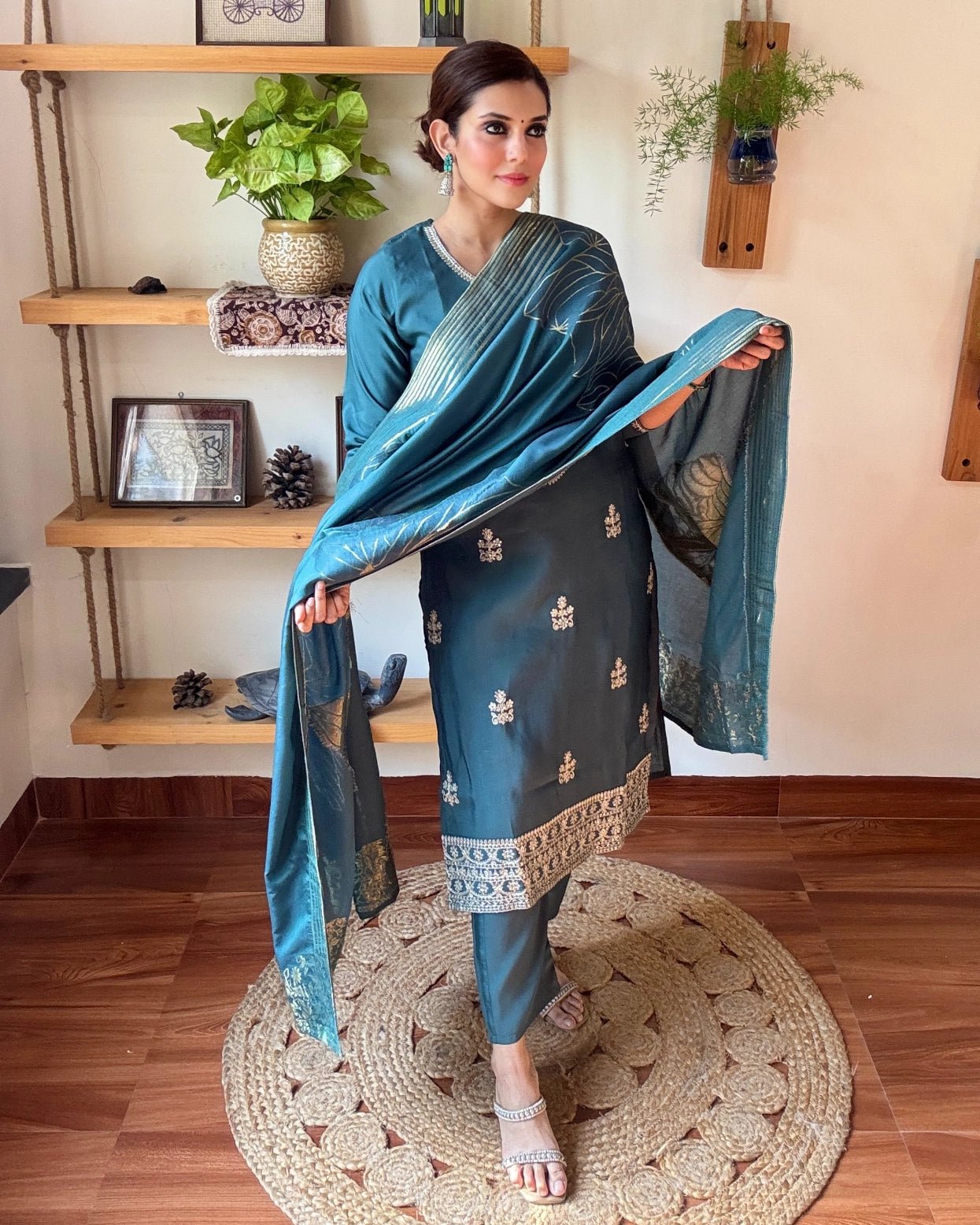 Naaira Teal Blue Silk Kurta Set - Param Iqbal
