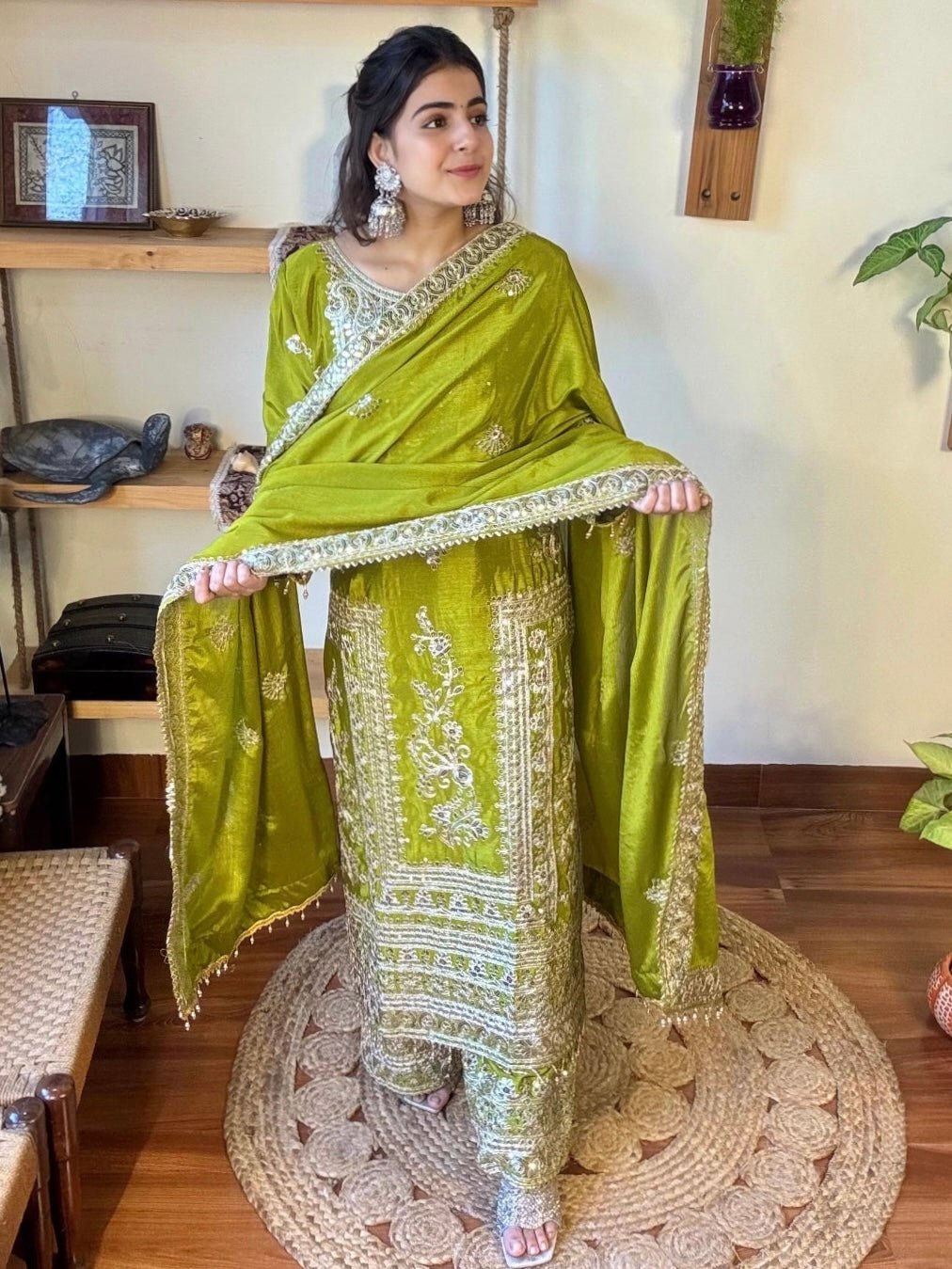 Naaz Mehendi Green Kurta Set - Param Iqbal