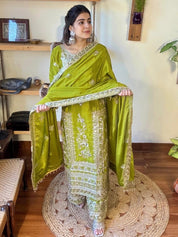 Naaz Mehendi Green Kurta Set - Param Iqbal