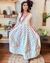 Niloufar white Cotton Kurta Set - Param Iqbal