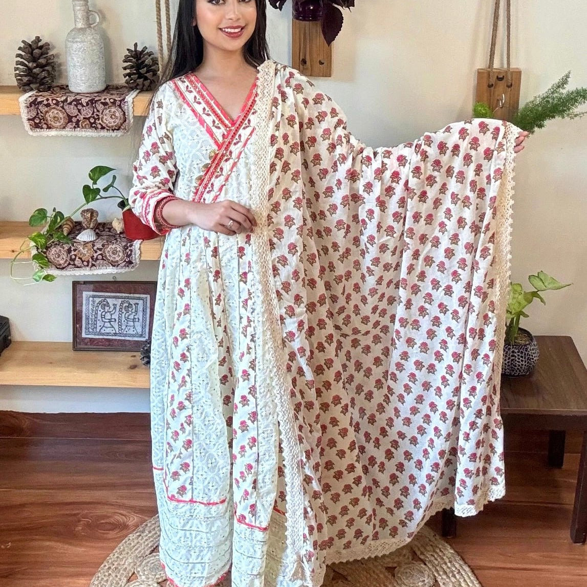 Niloufar white Cotton Kurta Set - Param Iqbal