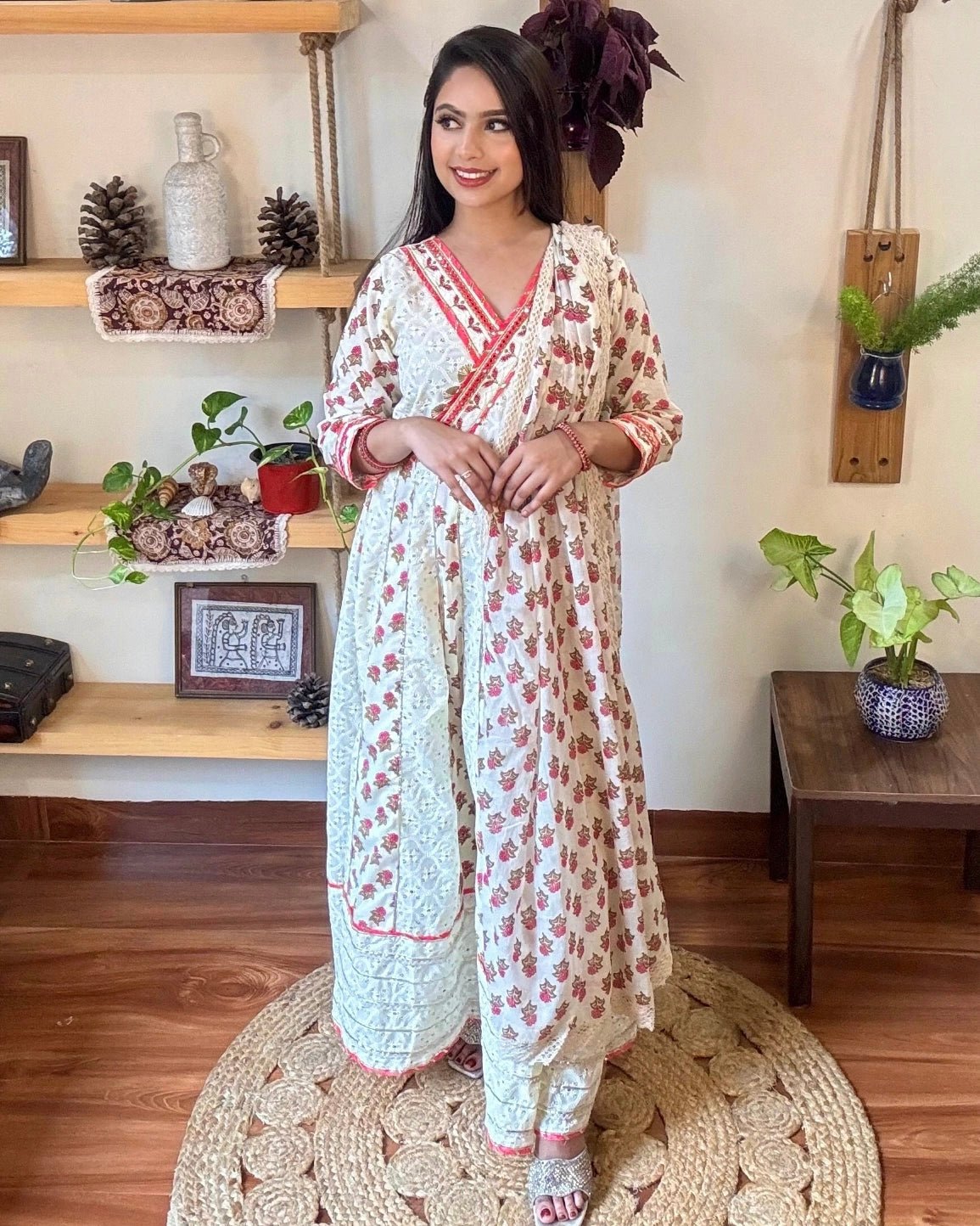 Niloufar white Cotton Kurta Set - Param Iqbal
