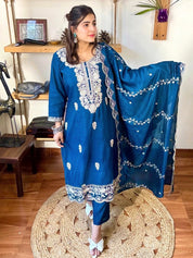 Parveen Blue Roman Silk Kurta Set - Param Iqbal