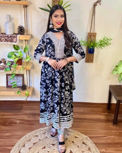 Rania Black Cotton Kurta Set - Param Iqbal