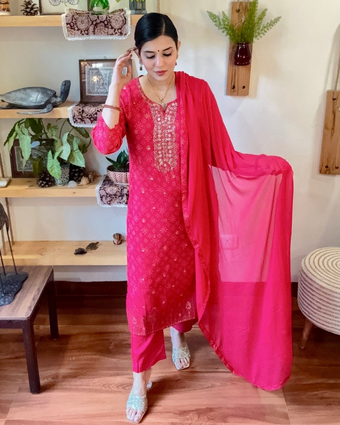 Saira Pink Muslin Kurta Set - Param Iqbal