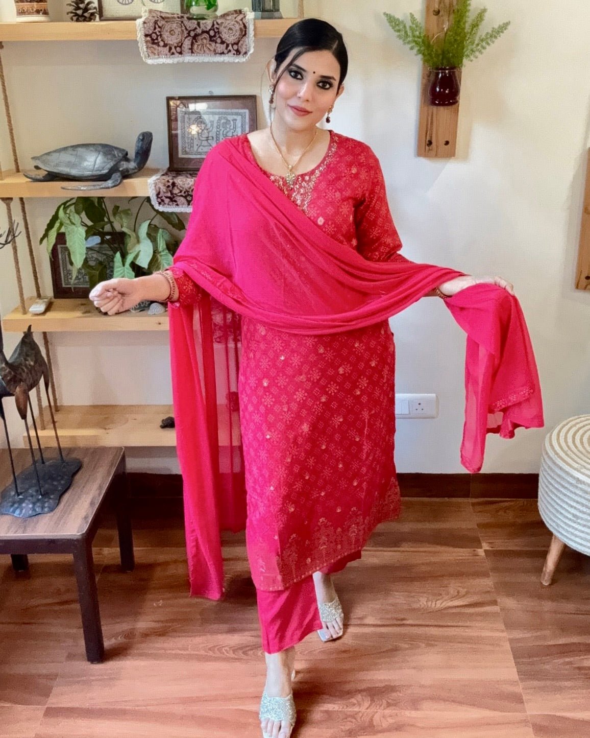 Saira Pink Muslin Kurta Set - Param Iqbal