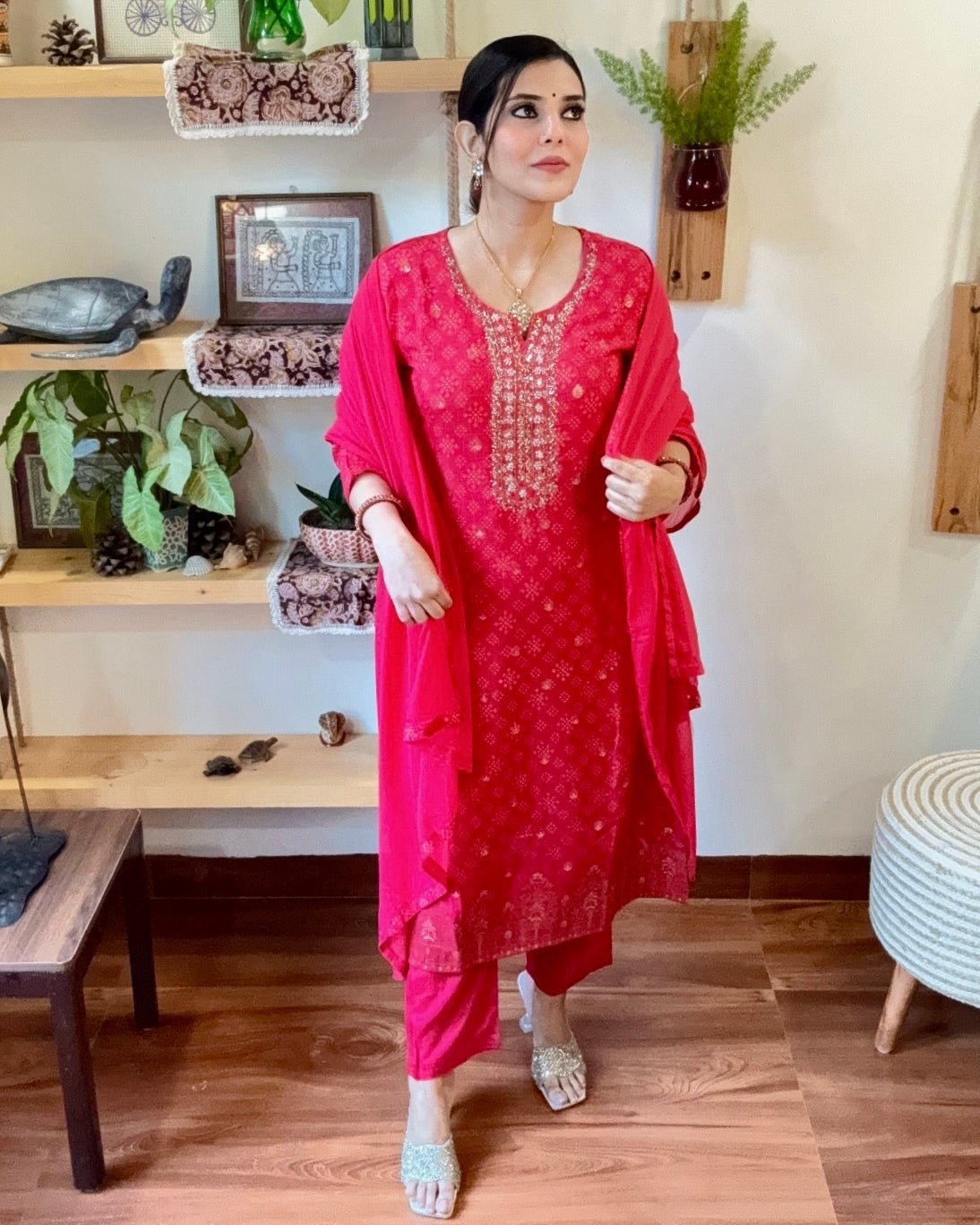 Saira Pink Muslin Kurta Set - Param Iqbal