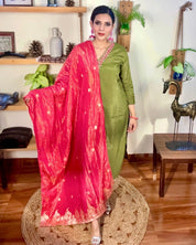 Vedika Green Silk Kurta Set - Param Iqbal