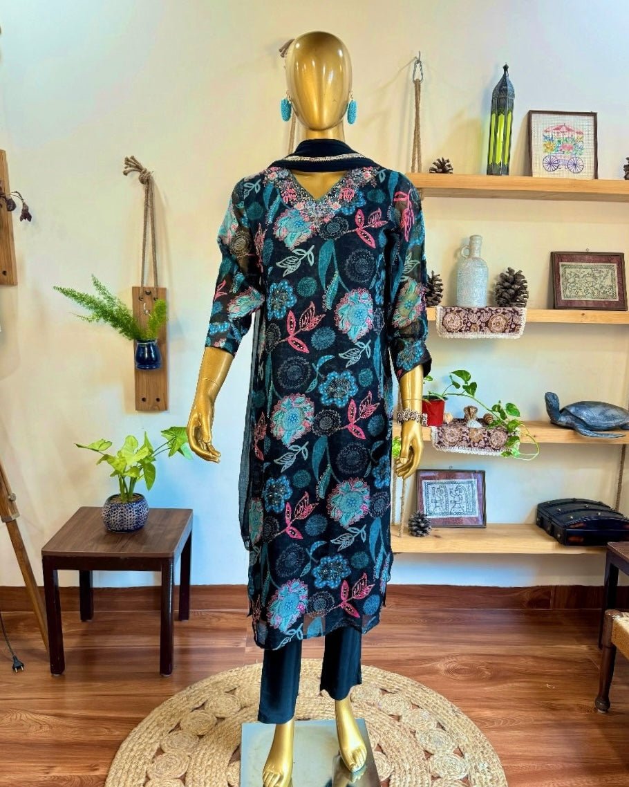 Zeenat black organza Kurta Set - Param Iqbal