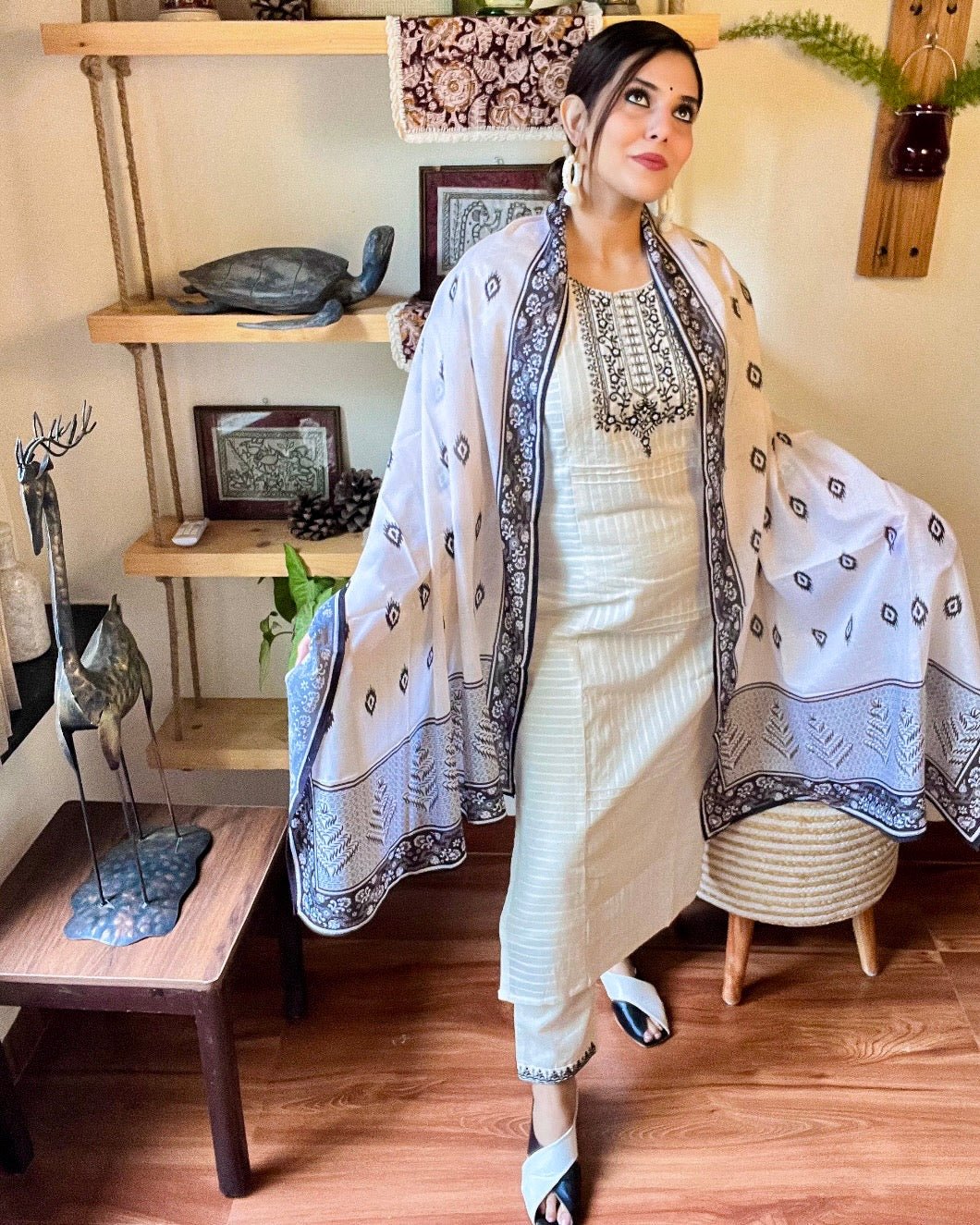 Zoya White Cotton Kurta Set - Param Iqbal